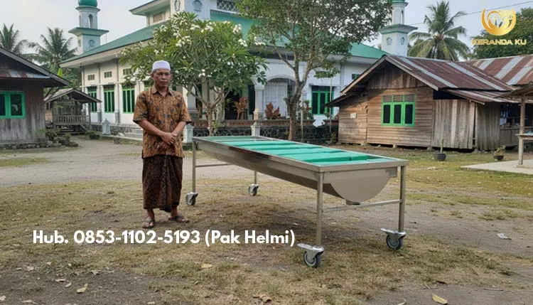 Meja Pemandian Mayat 4